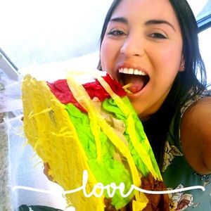 Meet your Posher, Claudia